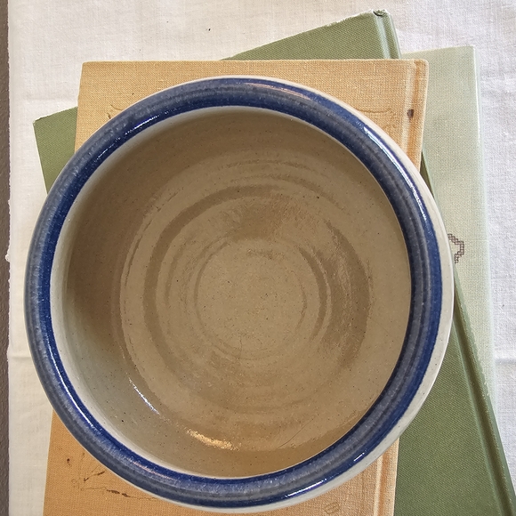 Red Wing Bowl - Picture 3 of 7